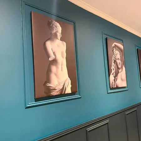Le Rom'antik Apartment